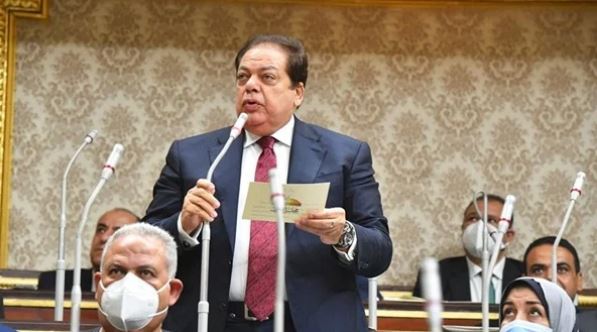 النائب محمد أبو العينين
