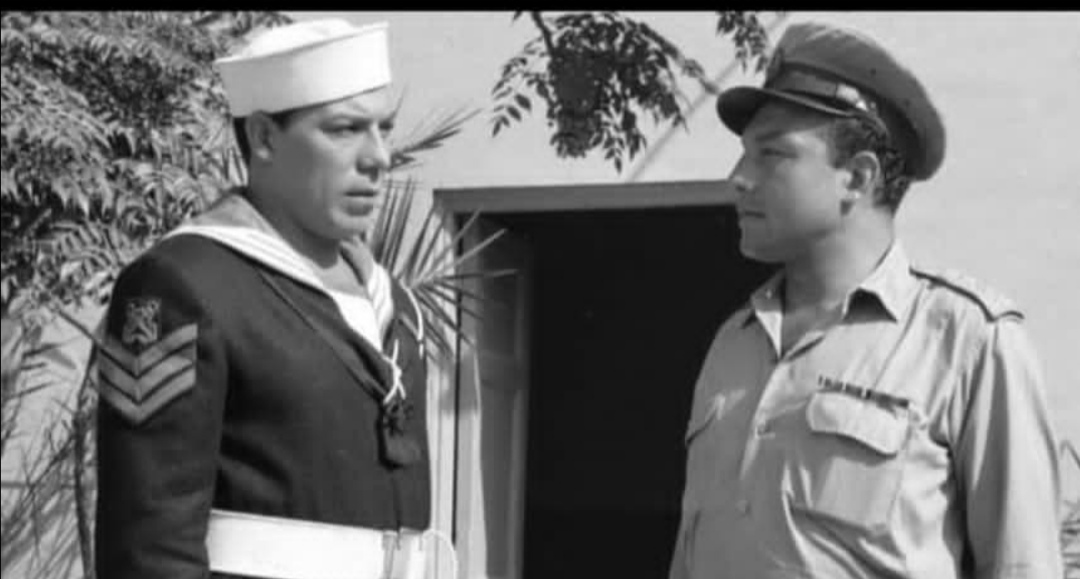 فريد شوقي وشقيقة 