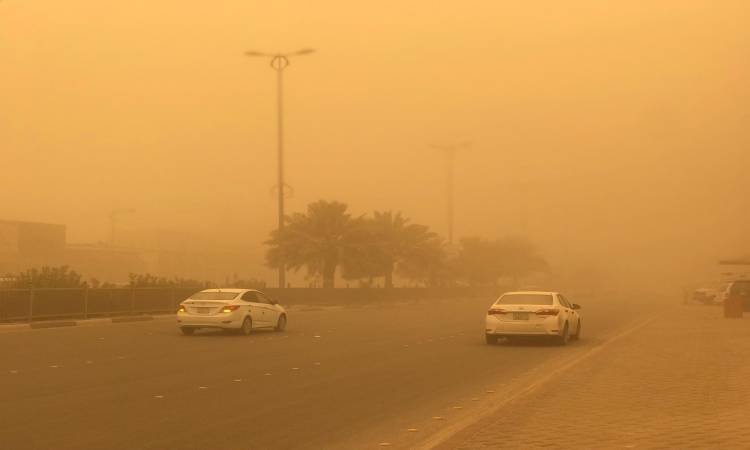 أمطار ورياح مثيرة للأتربة
