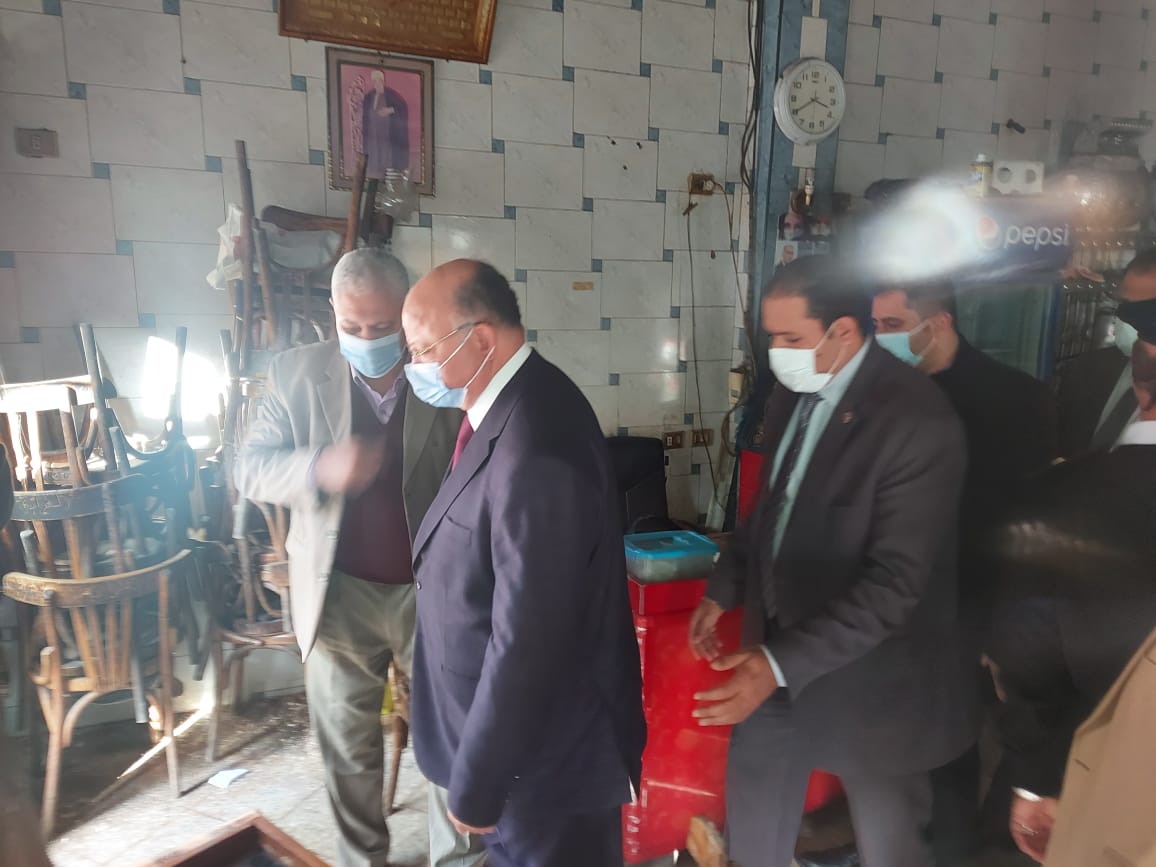 محافظ القاهرة خلال الجولة 