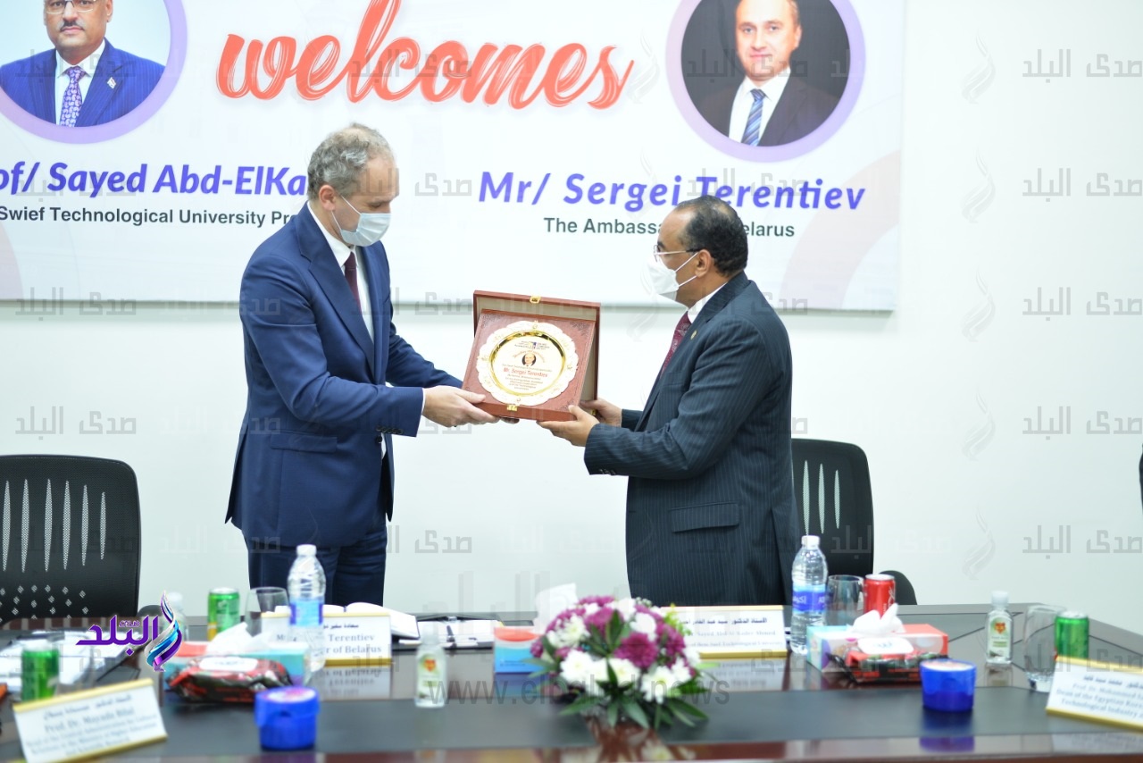 جانب من اللقاء 