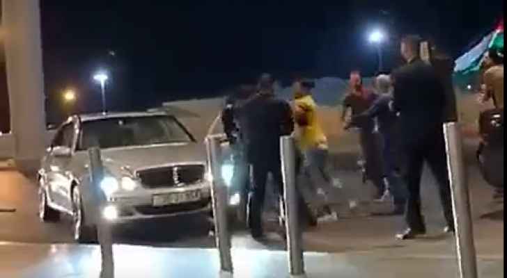 مشاجرة عنيفة في مطار - ارشيفي 
