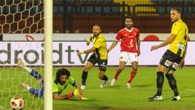 الأهلي ضد المقاولون