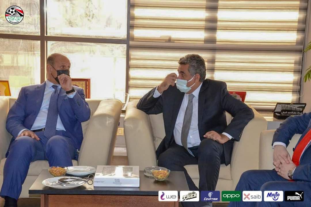 وزير الرياضة العراقي في زيارة لاتحاد الكرة