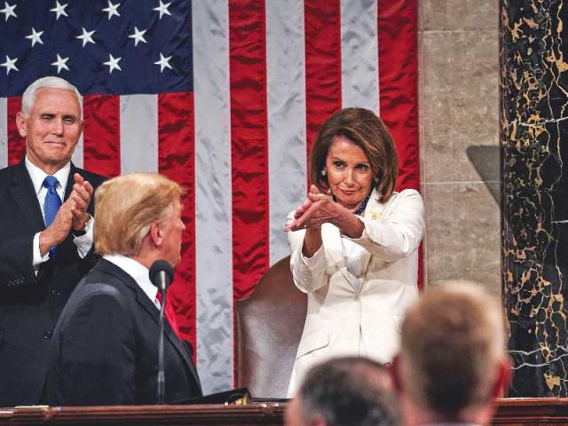 نانسي بيلوسي وترامب