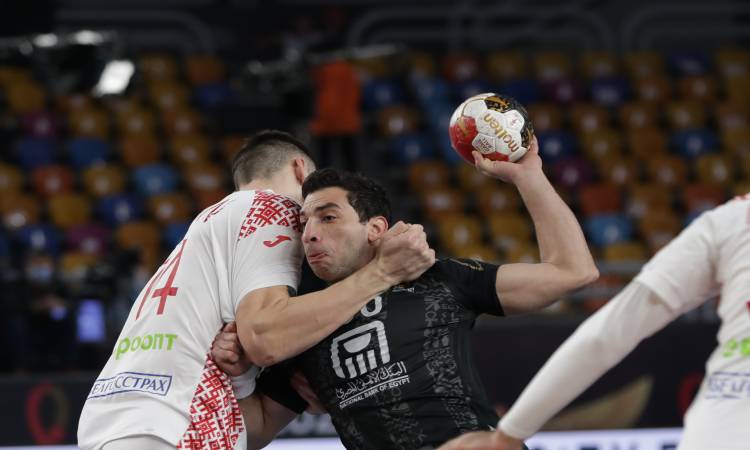 أحمد الأحمر