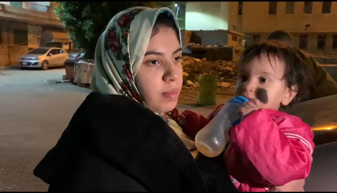 الطفلة التي تم تعريتها 
