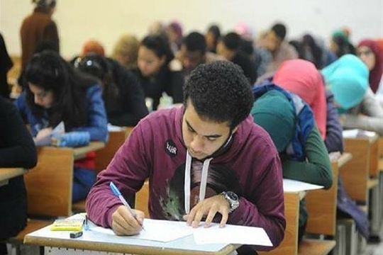 امتحانات الفصل الدراسى الأول 
