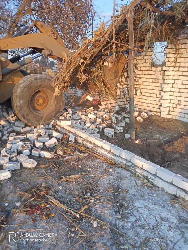 إزالة البناء المخالف  إزالة البناء المخالف