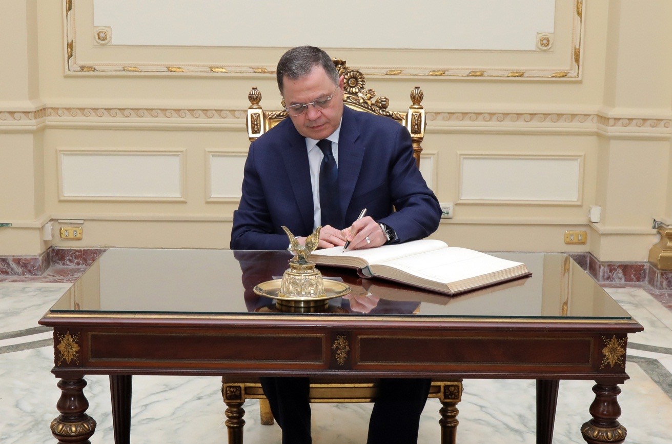 وزير الداخلية 