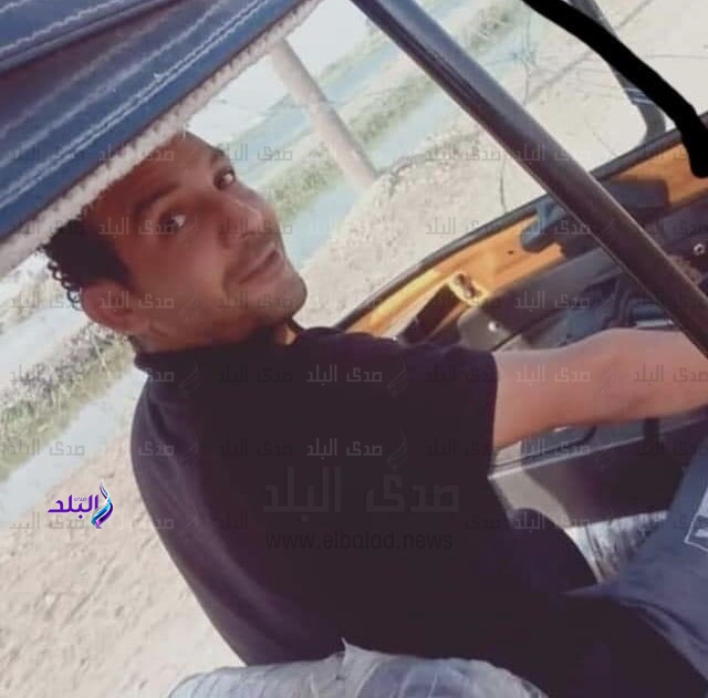 الشاب