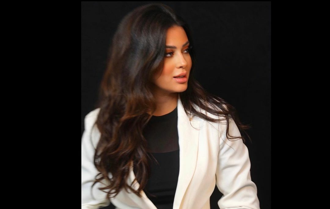 ميرنا نور الدين ميرنا نور الدين