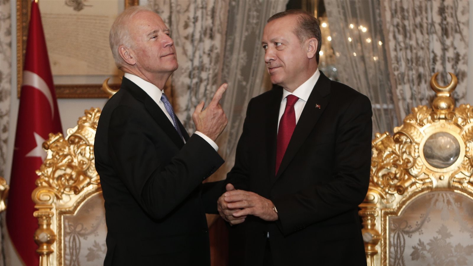 أزمات تحاصر نظام اردوغان خلال عهد بايدن