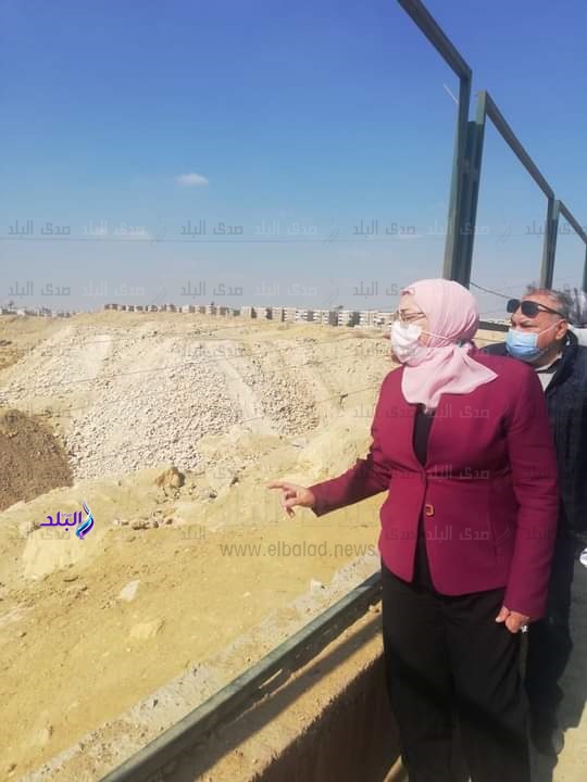 نائب المحافظ خلال الجولة نائب المحافظ خلال الجولة