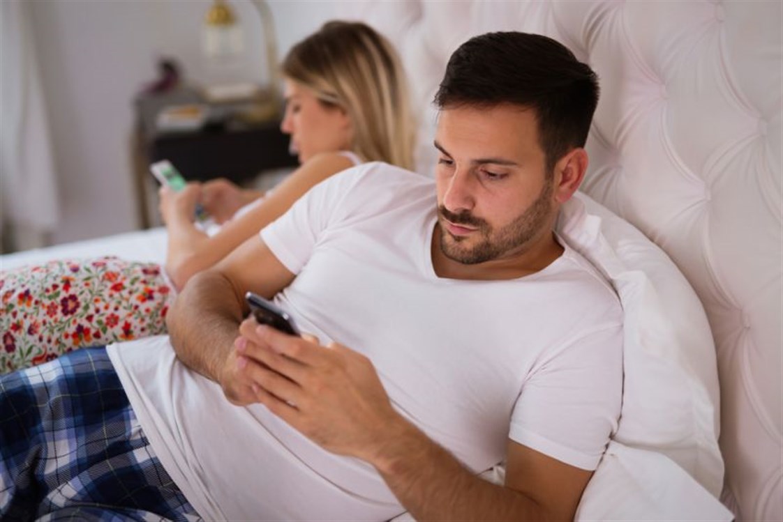 من المتسبب في الخرس الزوجي ؟
