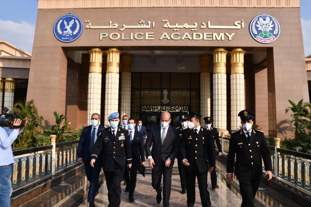 زيارة أكاديمية الشرطة