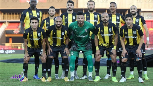 المقاولون  المقاولون