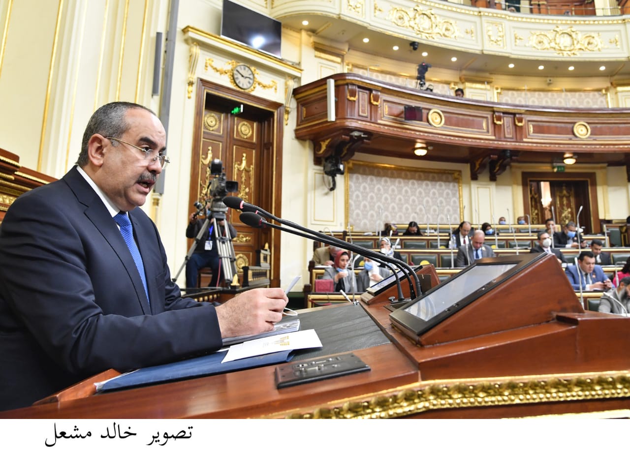 وزير الطيران في البرلمان