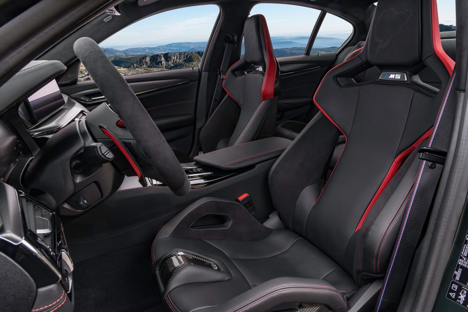 ي ام دبليو bmw m5 cs 2021