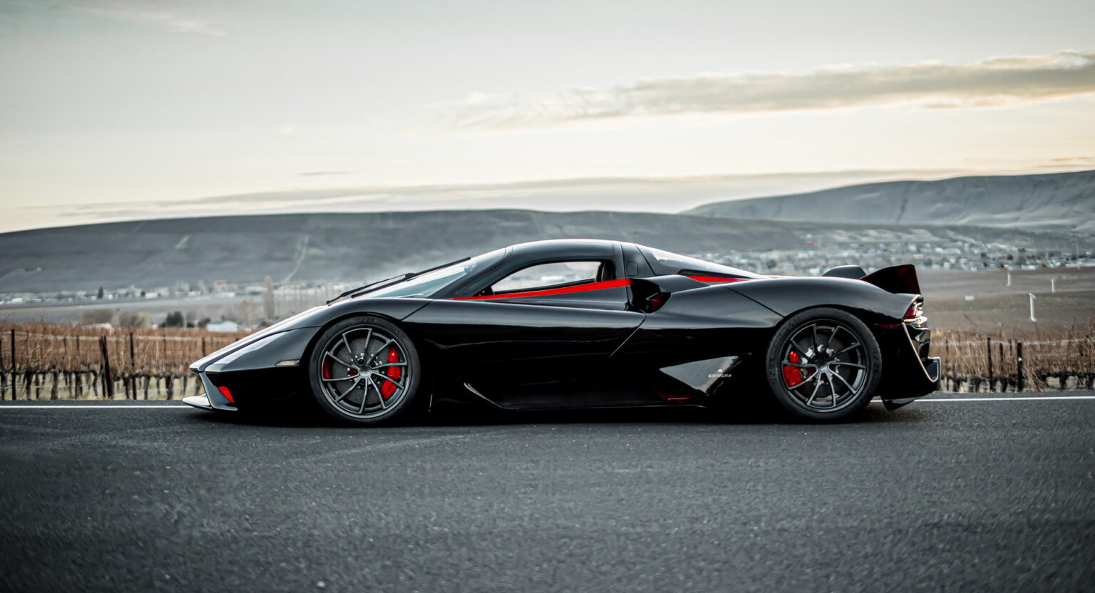 تواتارا SSC TUATARA 