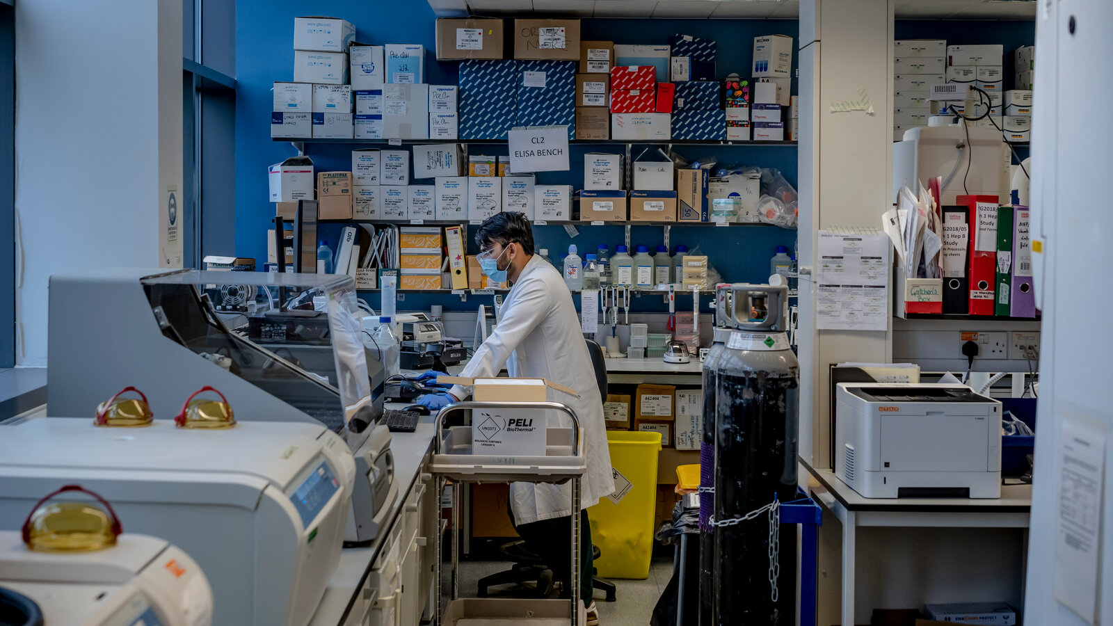 بريطانيا ترد على فرض أوروبا قيود تصدير على لقاحات كورونا