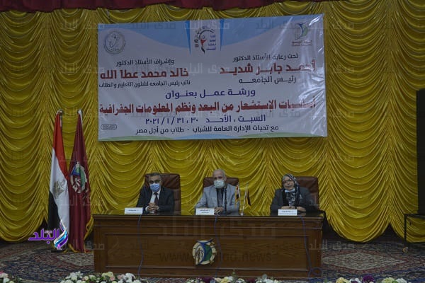 جانب من الورشة