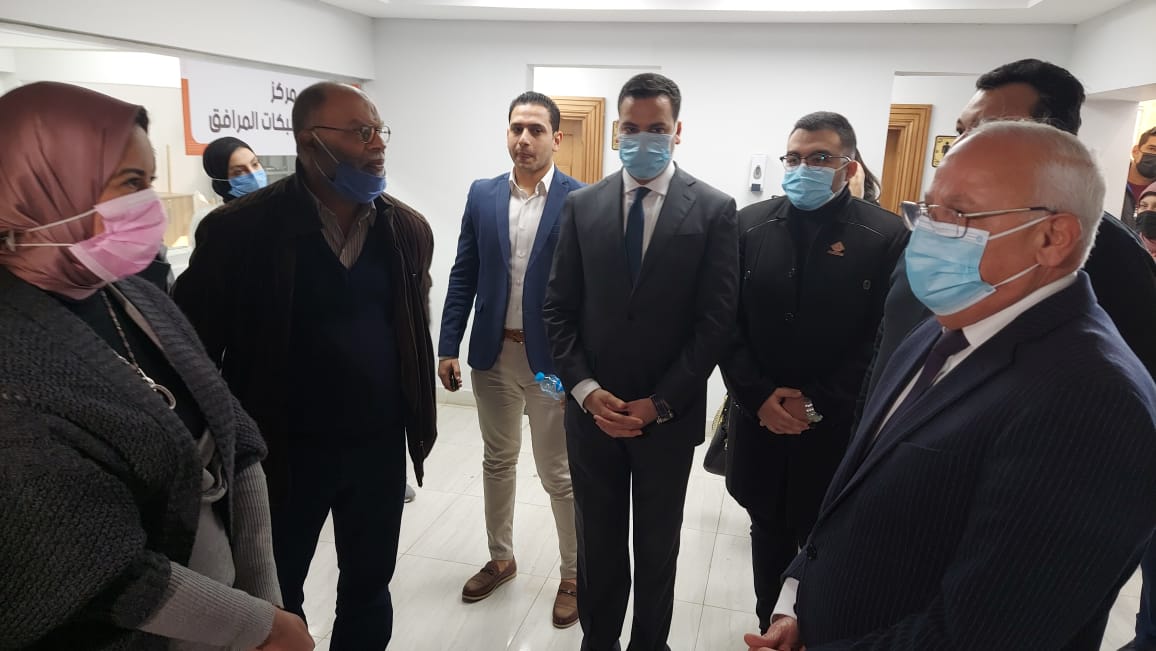 محافظ بورسعيد يتفقد إدارات الديوان العام برفقة وفد التنسيقية