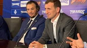 الأرجنتيني رودلفو أروابارينا   الأرجنتيني رودلفو أروابارينا