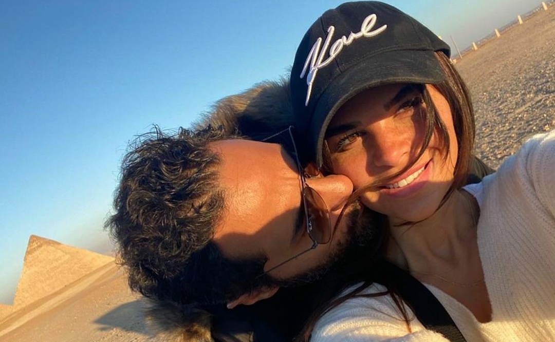 كريم فهمي وزوجته