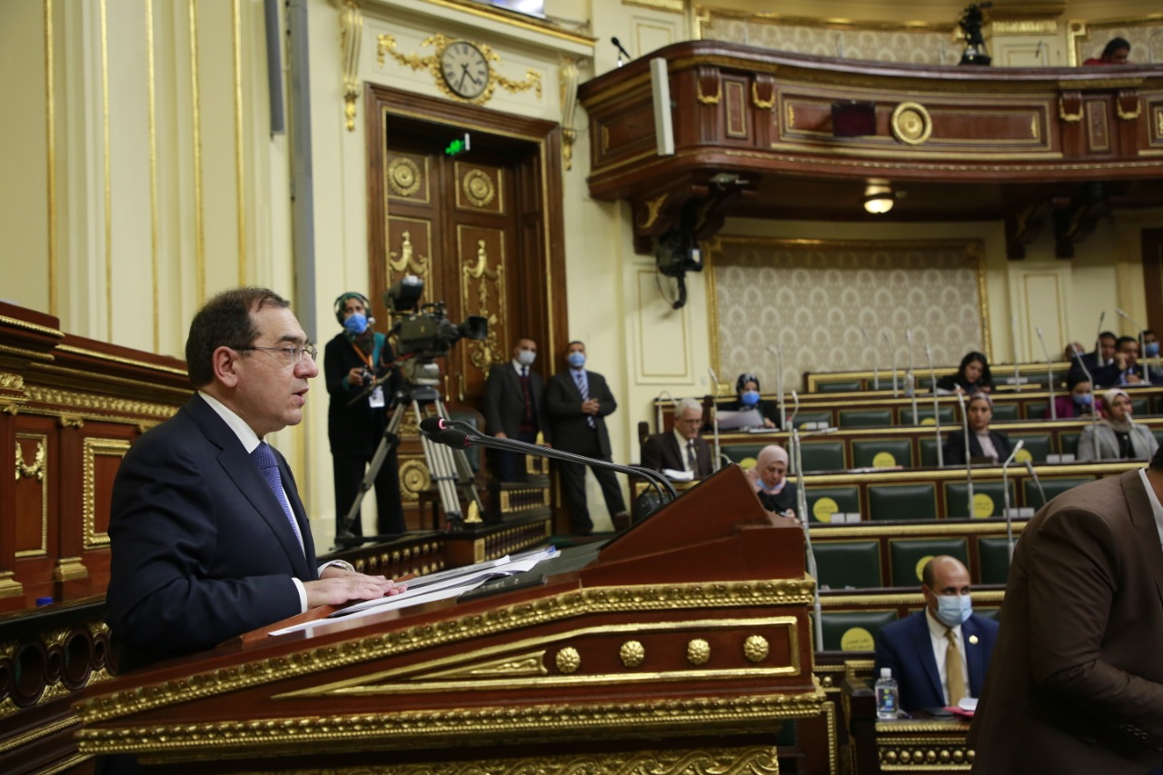  وزير البترول و الثروة