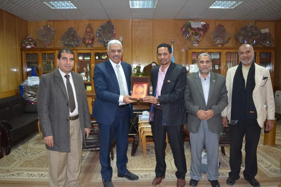 أزهري عضوًا بأكاديمية الشباب التابعة للبحث العلمي