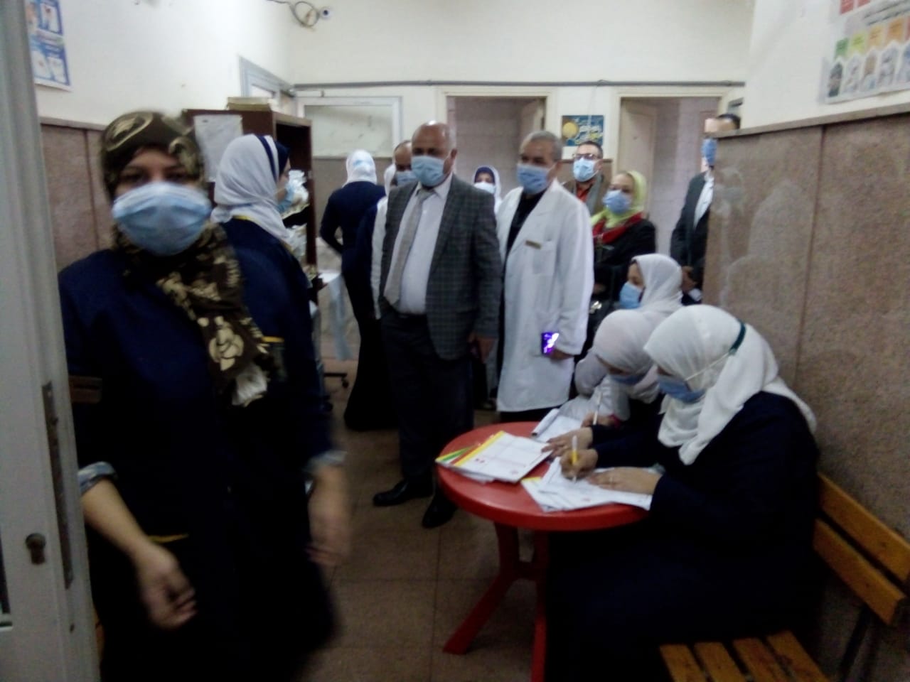 حملة مكبرة للتفتيش علي صيدليات مركز السنطه