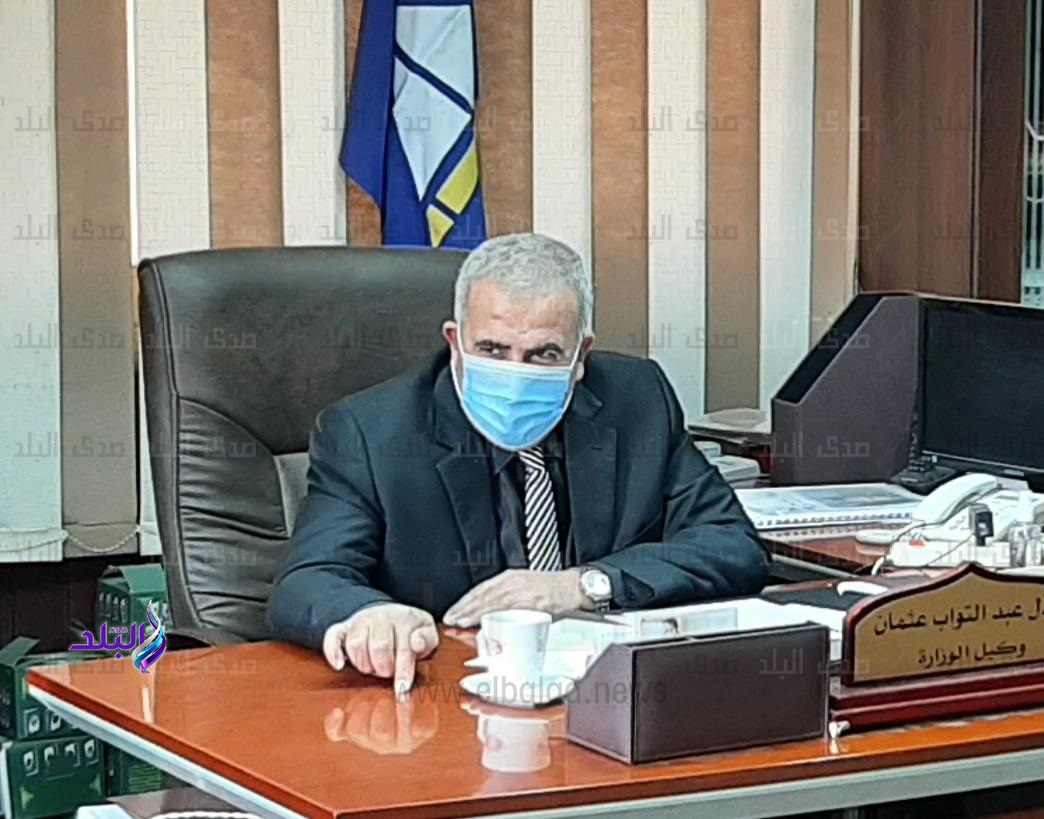 عادل عثمان 