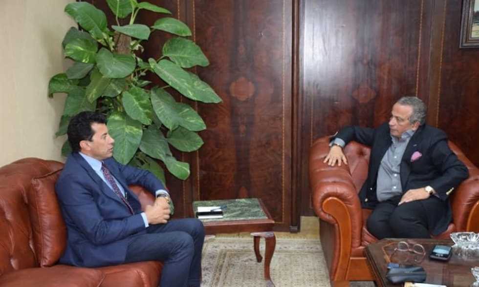 عمرو الجنايني ووزير الرياضة 