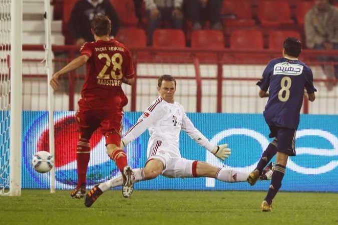 هدف بركات في شباك نوير 