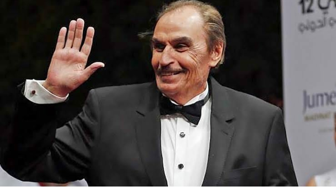 عزت العلايلى