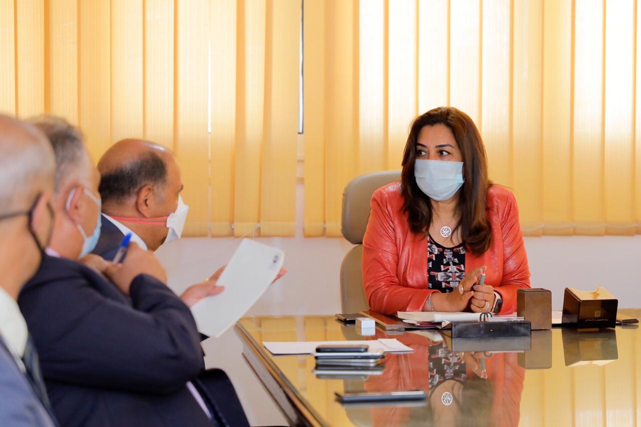 اجتماع محافظ دمياط 