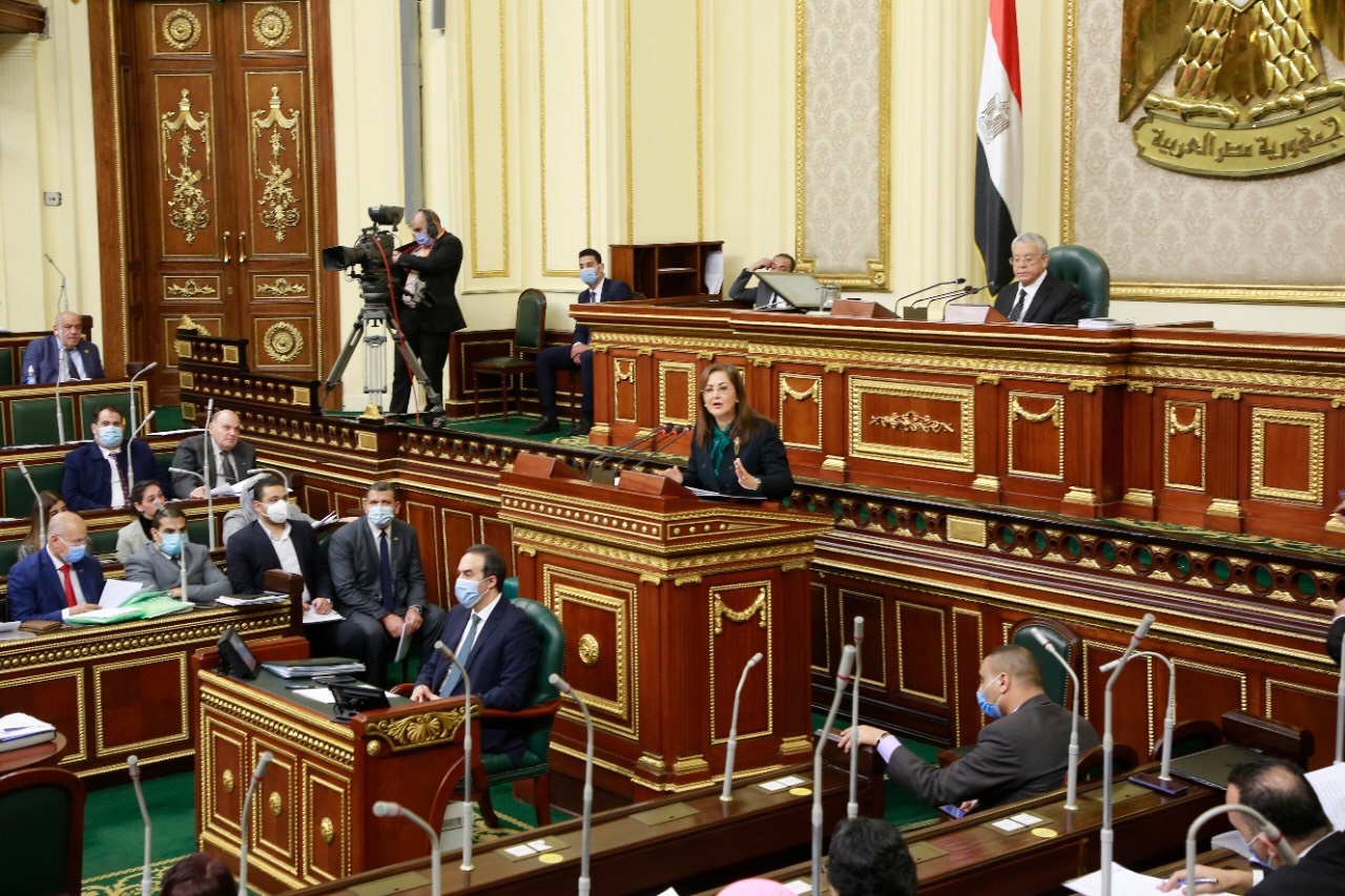 وزيرة التخطيط امام البرلمان