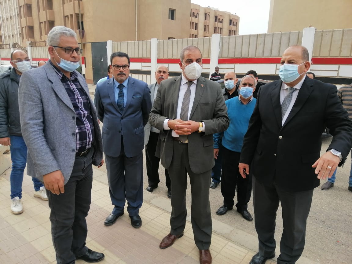 رئيس جامعة الأزهر يطالب بسرعة الانتهاء من أعمال الصيانة