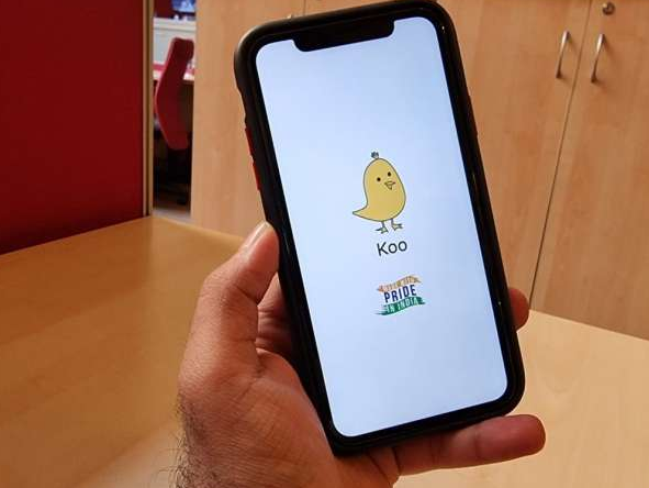 تطبيق Koo