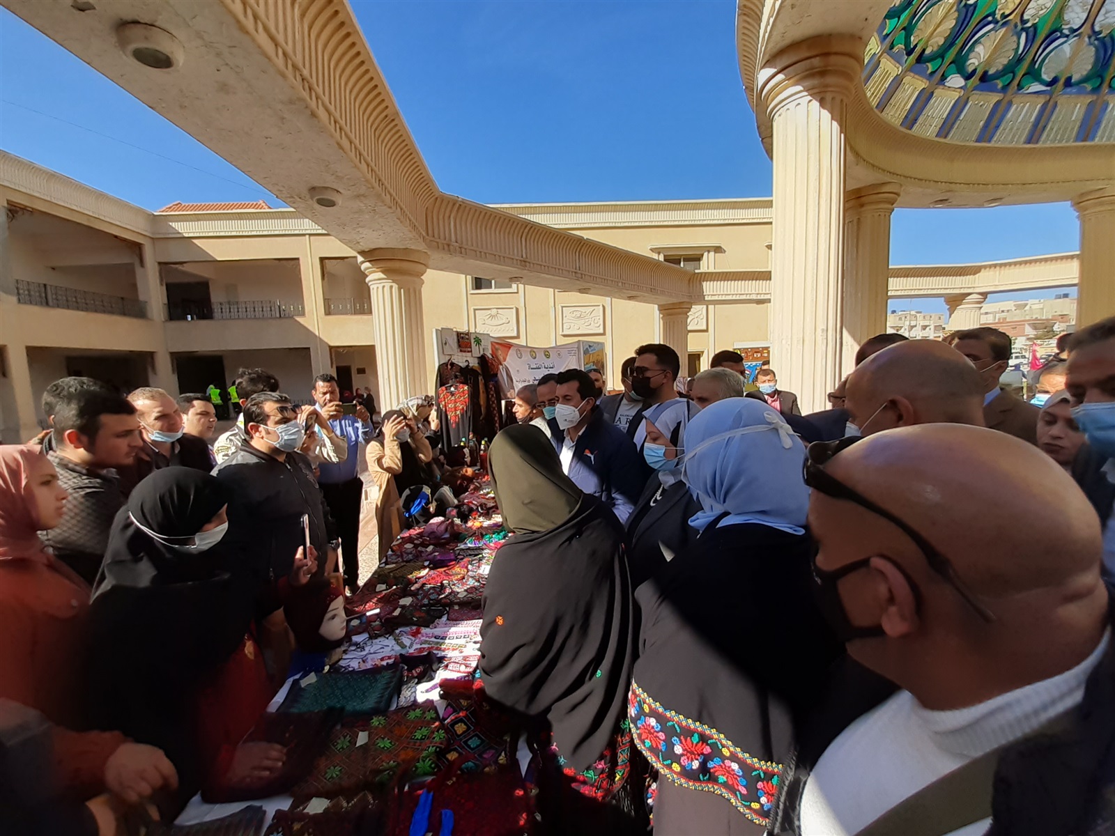 وزير الشباب : تخصيص مساحة بمعرض" ديارنا "لعرض المنتجات 