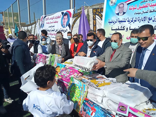 وزير الشباب في جولة بالمحافظة 