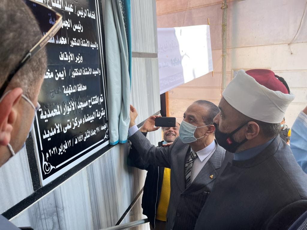 قيادات الأوقاف تفتتح 30 مسجدا