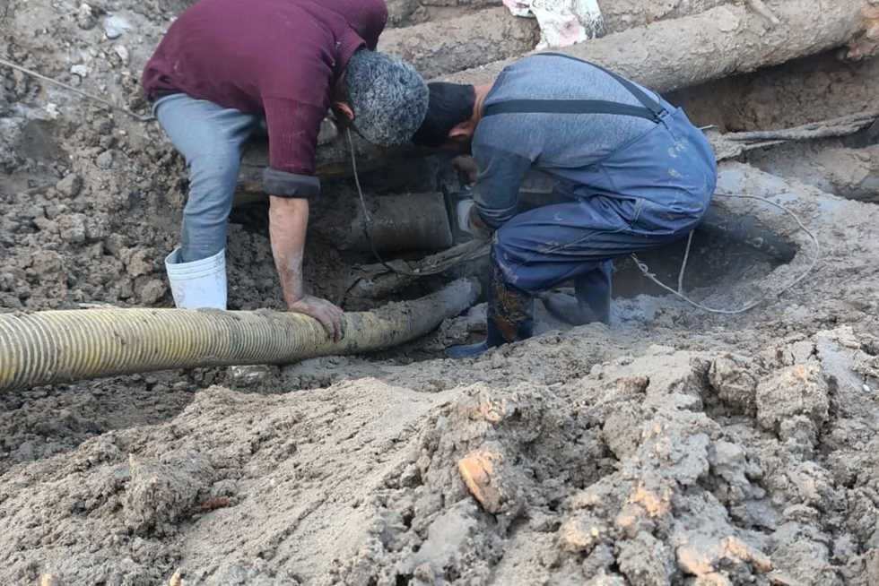  إصلاح خط مياه منطقة شرق البحيرات
