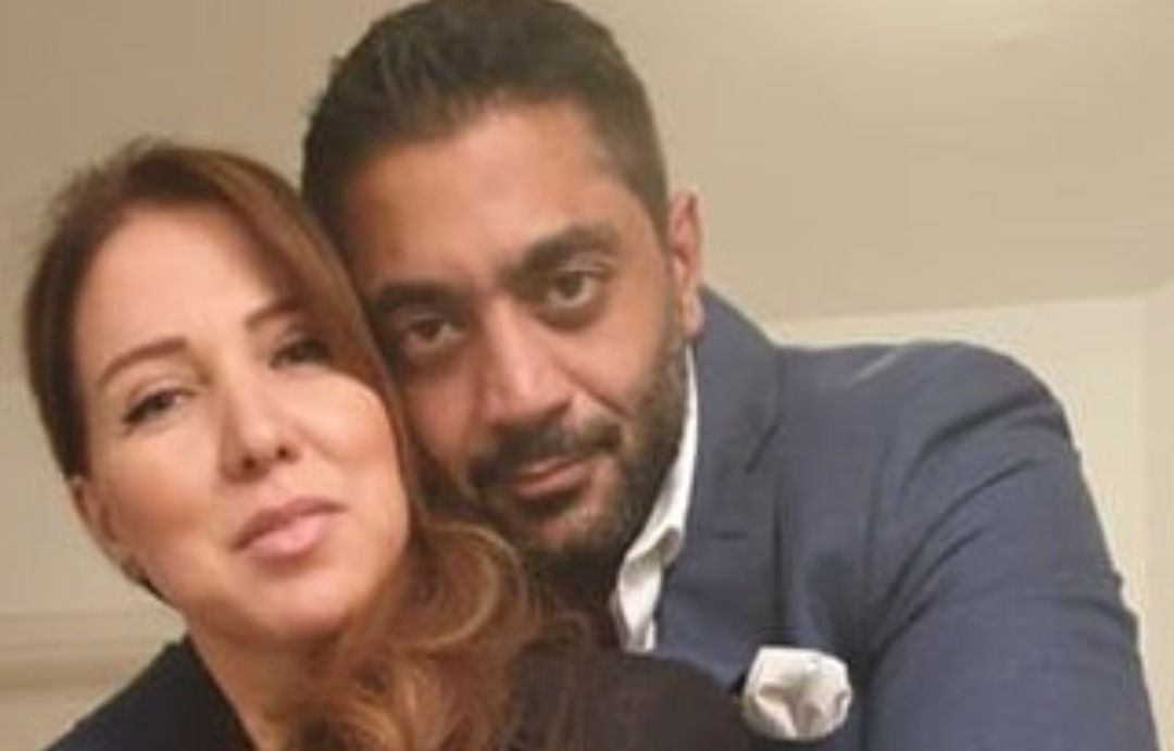 احمد فلوكس وزوجته