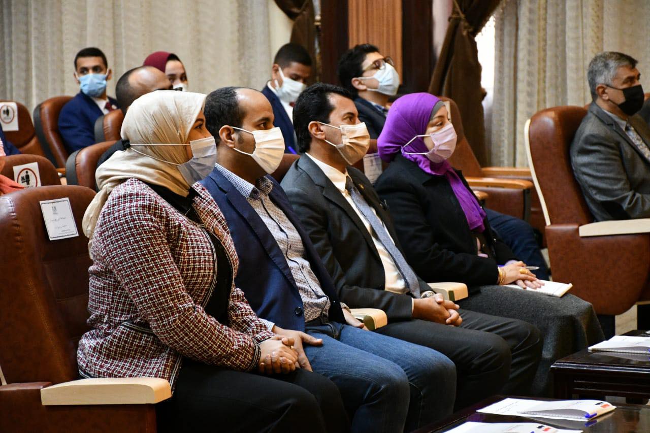 د. أشرف صبحي وزير الشباب والرياضة