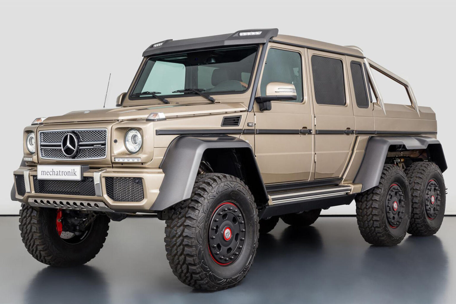 مرسيدسAMG G63 6×6  