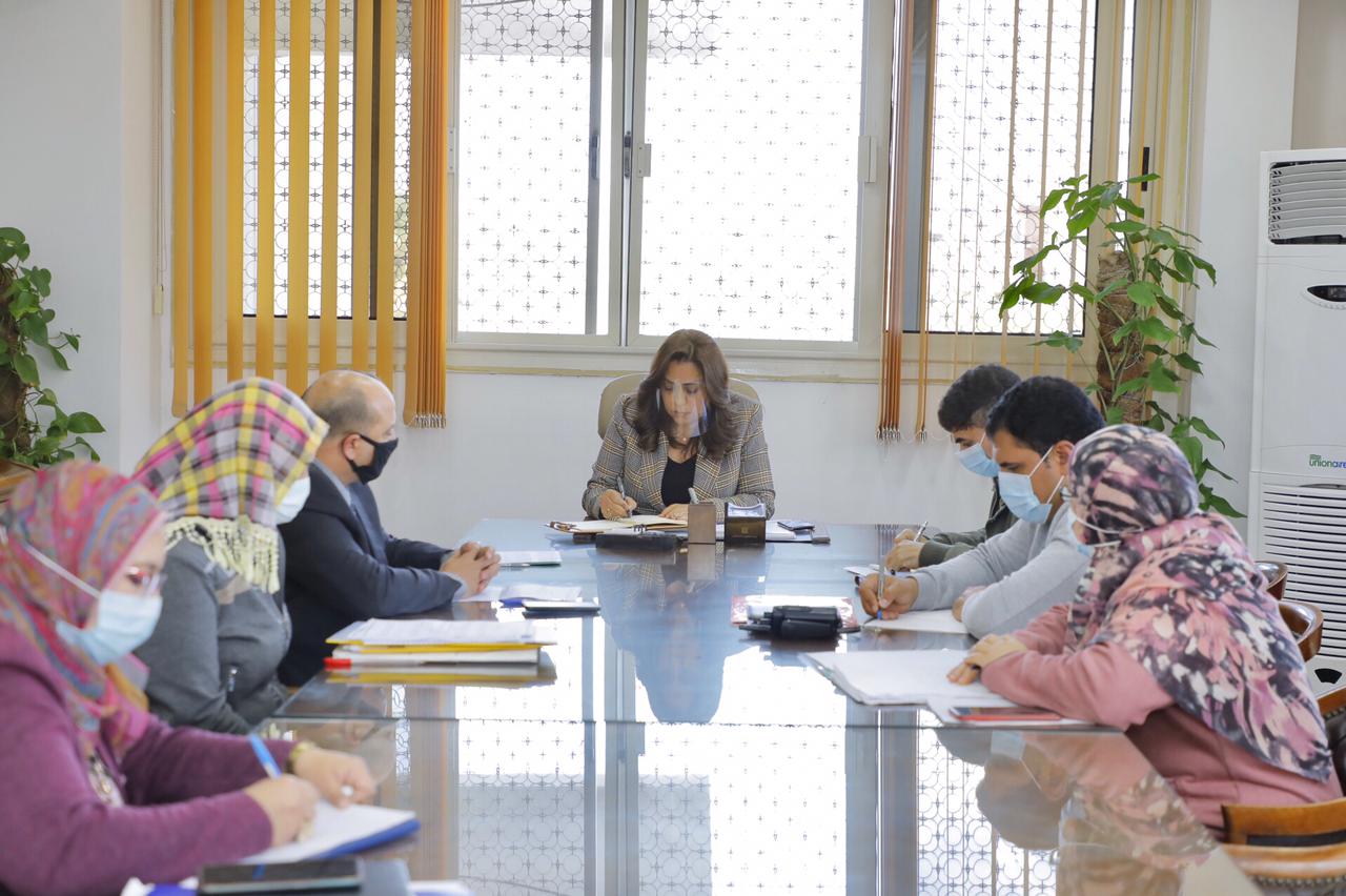 اجتماع محافظ دمياط 