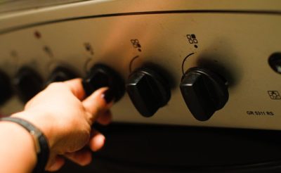 كيفية ضبط الفرن لتسوية المخبوزات