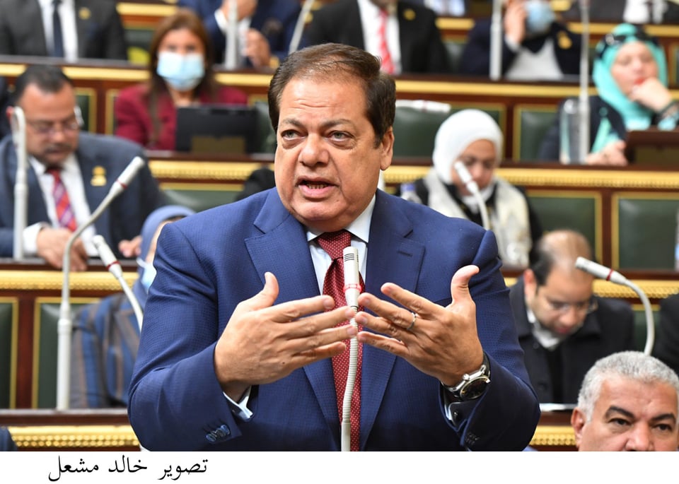 النائب محمد أبو  العينين